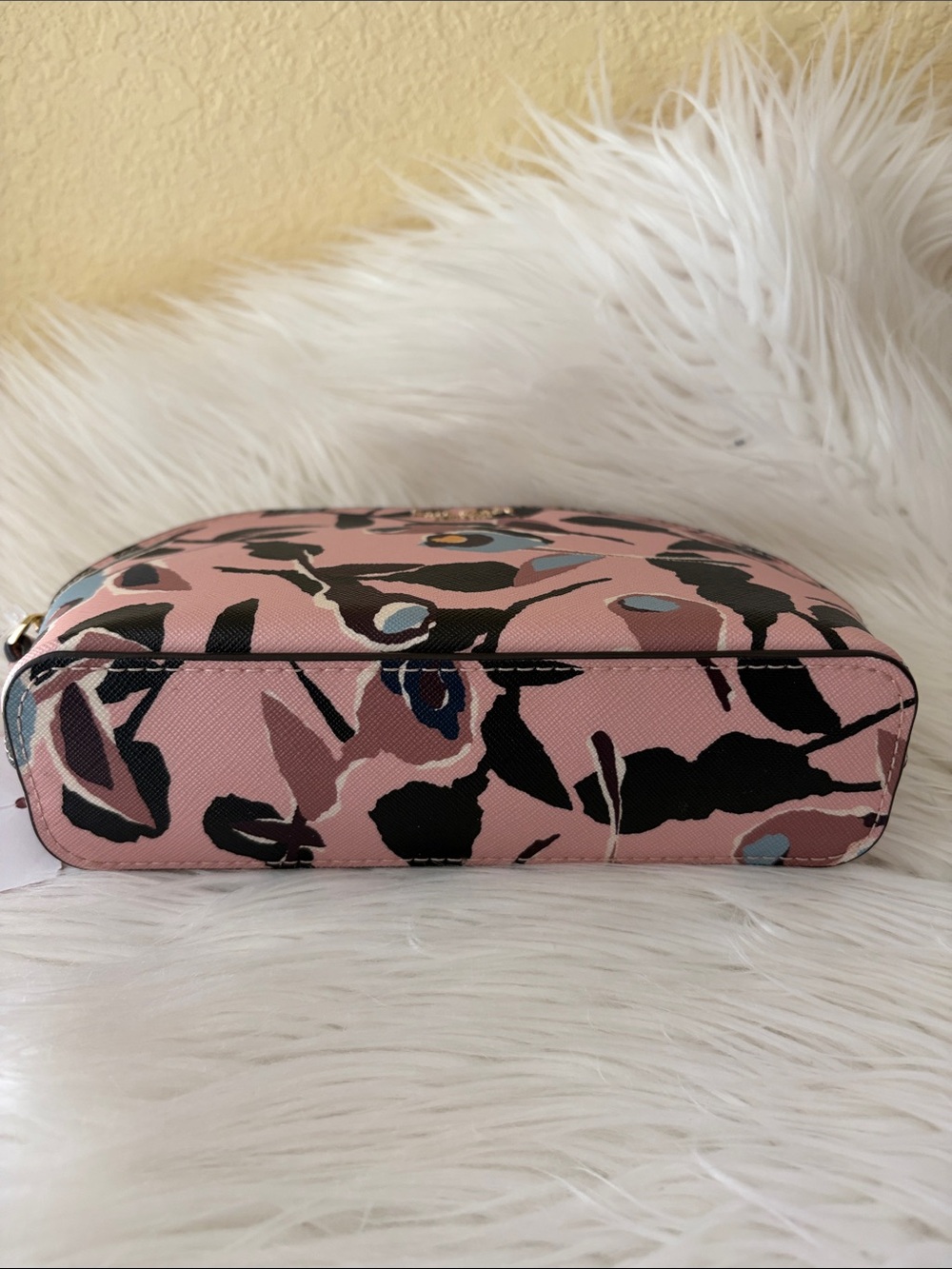 kate spade Pink Floral Dome Makeup Pouch with Gold Logo - Picture 4 of 8